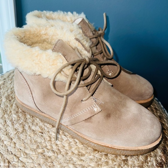 Koolaburra Jett Lace Up Ankle Boots - Picture 5 of 8